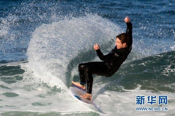 传承传统文化 共享浓情腊八——青岛银行枣庄市中支行联合青檀社区举办腊八蒜DIY活动